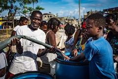 Safe water now available for hundreds of thousands affected by Hurricane Matthew – UNICEF